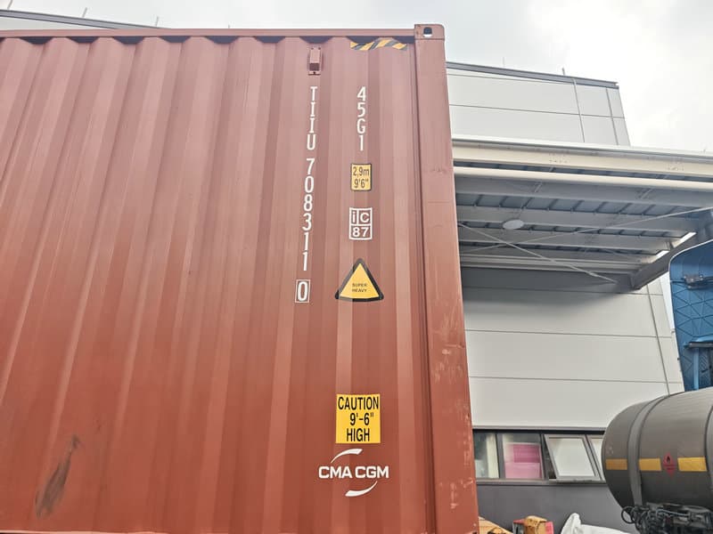 Container stowage & loading · 3