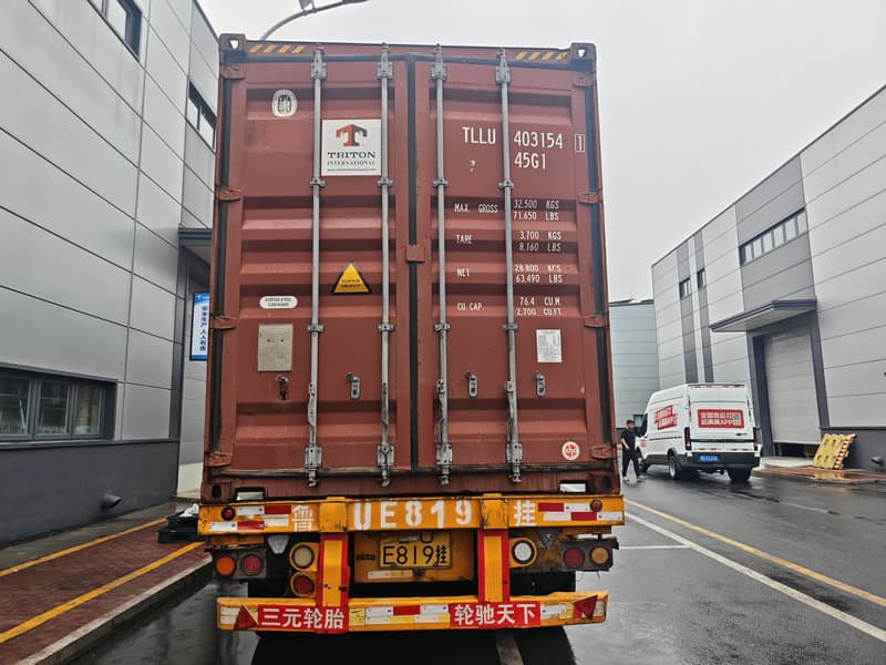 Container stowage & loading · 7